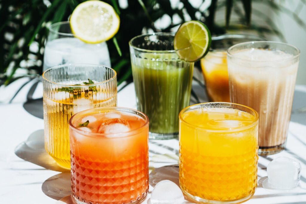 10-sucos-naturais-que-ajudam-a-eliminar-o-inchaco-e-a-retencao