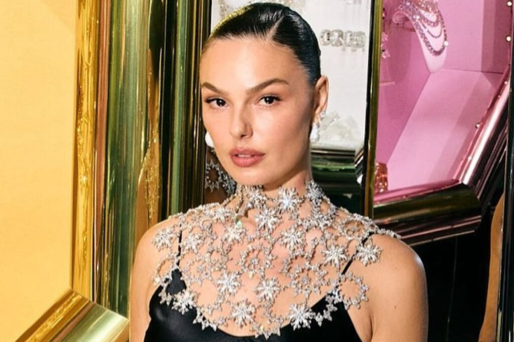 isis-valverde-disputa-premio-de-pior-atriz-coadjuvante,-diz-site