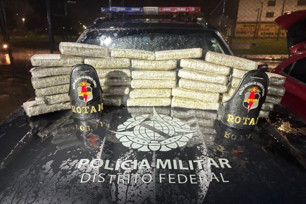 homem-com-tornozeleira-e-preso-com-r$-400-mil-de-supermaconha.-veja-video