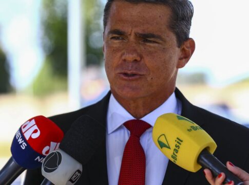 general-preso-por-golpe-vai-trabalhar-no-comando-militar-do-planalto