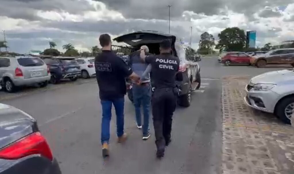 pcdf-prende-homem-que-arrombou-ao-menos-10-carros-no-aeroporto-jk.-veja-video