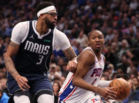 anthony-davis-nao-deve-voltar-a-jogar-nesta-temporada-da-nba,-entenda