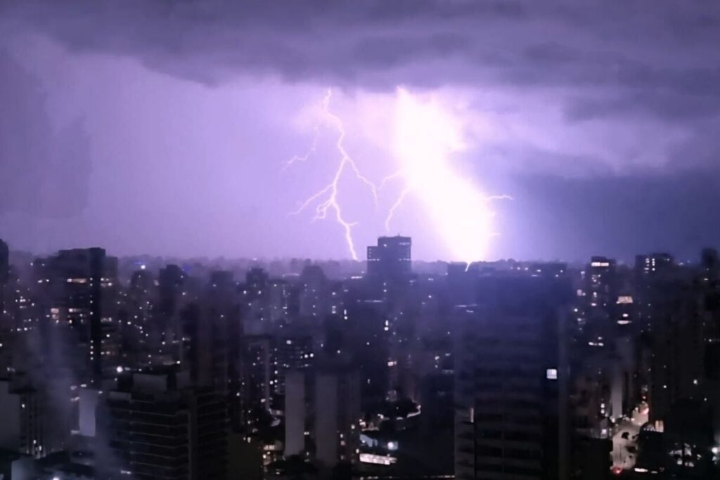 sp-tem-alerta-de-perigo-para-nova-tempestade-nesta-quarta-(14/1)