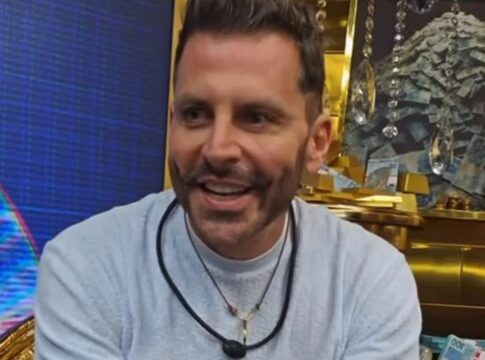 bbb26:-henri-castelli-conta-que-namorou-famosa-que-tinha-vergonha-dele.-video