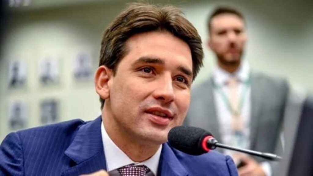 silvio-costa-filho-deixara-portos-e-aeroportos-para-disputar-o-senado