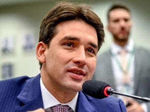 silvio-costa-filho-deixara-portos-e-aeroportos-para-disputar-o-senado