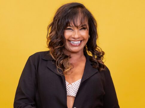 funcionario-da-tv-globo-incita-cancelamento-de-solange-couto