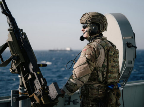 dinamarca-envia-reforco-militar-a-groenlandia-antes-de-reuniao-com-eua