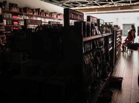 enel-e-multada-em-r$-14-milhoes-por-falhas-no-fornecimento-de-energia