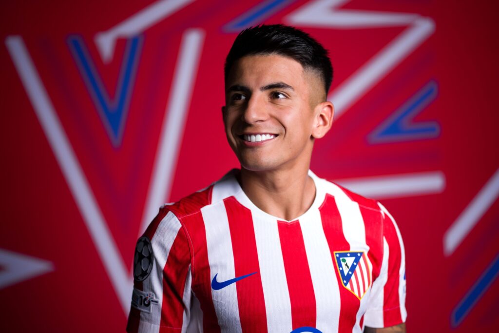 alvo-do-palmeiras,-almada-e-elogiado-por-adeptos-do-atletico-de-madrid