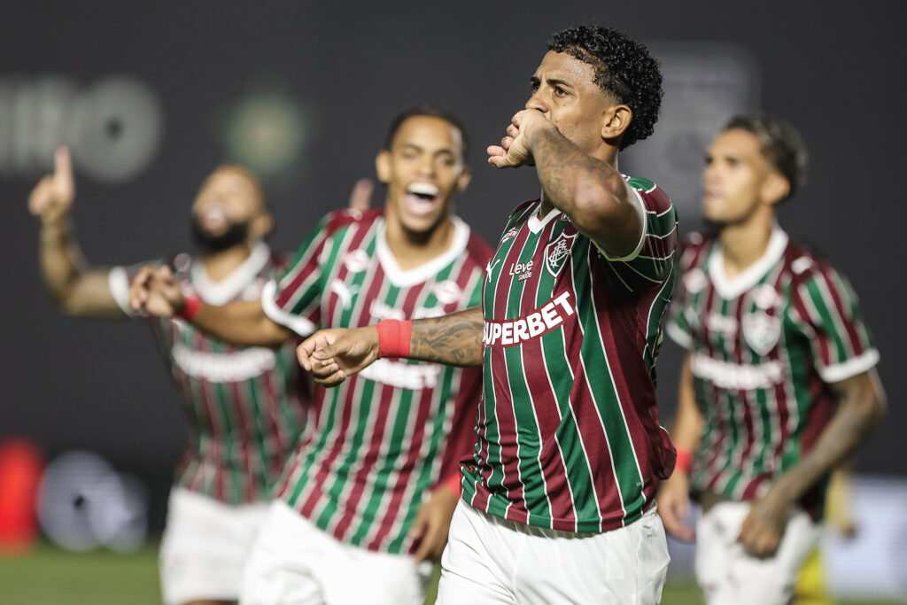 no-luso-brasileiro,-fluminense-vence-madureira-na-estreia-do-carioca