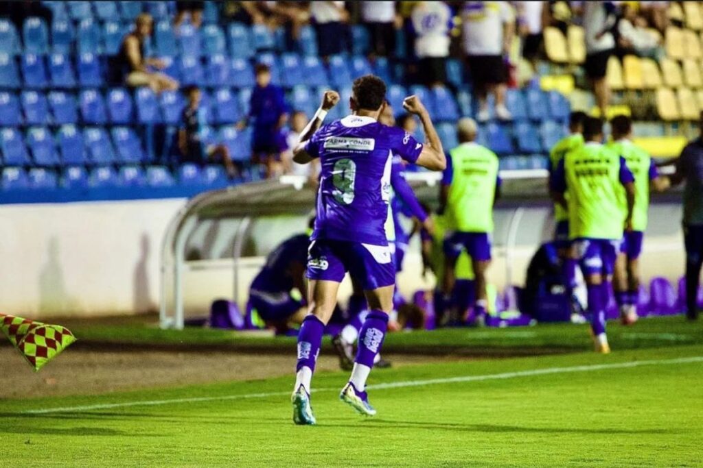 sao-jose-faz-dois,-segura-e-bate-gremio-prudente-pelo-paulistao-a2