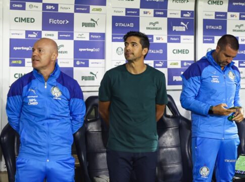 abel-diz-que-ainda-contava-com-weverton-e-fala-sobre-almada-e-arias