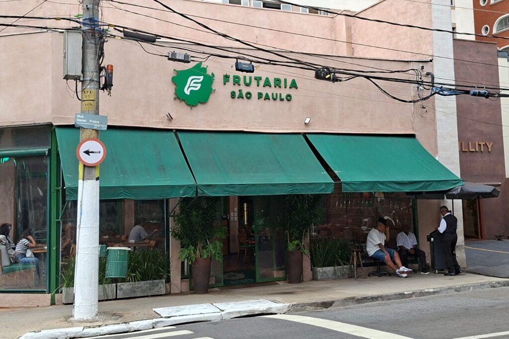 caso-master:-cunhado-de-vorcaro-teve-loja-multada-por-valet-em-sp