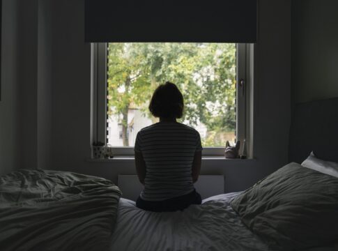 mulheres-tem-carga-genetica-mais-alta-para-depressao,-mostra-estudo