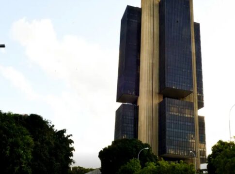 caso-master:-bc-determina-liquidacao-da-reag-investimentos