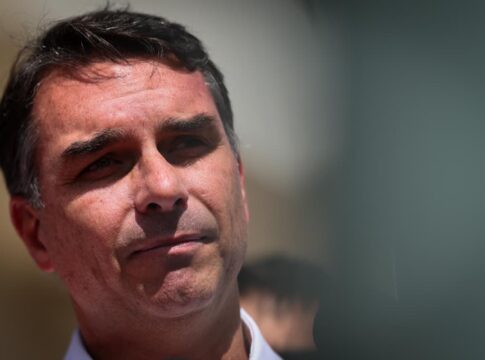 apos-michelle-repostar-tarcisio,-flavio-diz-que-nao-cobrara-ninguem