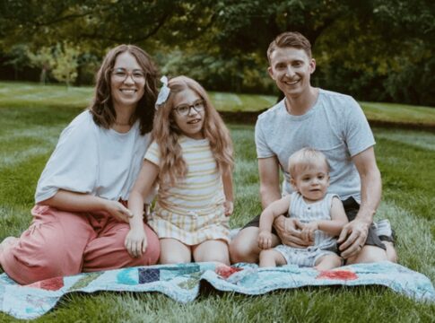 pais-descobrem-demencia-de-filha-com-sinal-sutil:-“parou-de-desenhar”