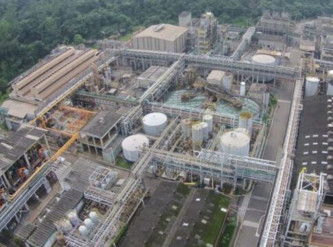 cubatao-pede-ajuda-para-tentar-reverter-fechamento-de-fabricas