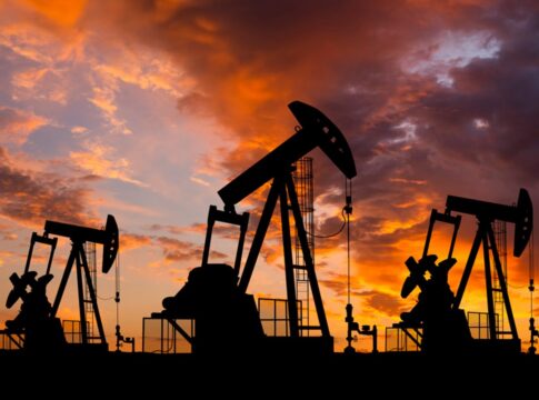 preco-do-petroleo-tem-queda-forte-apos-trump-amenizar-o-tom-com-o-ira