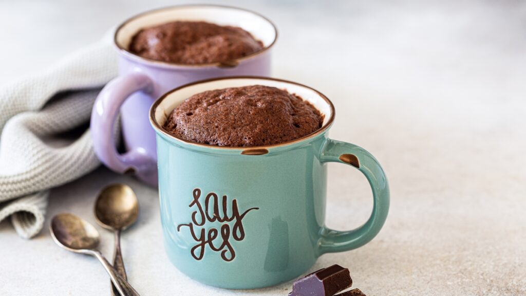 bolo-gelado-de-chocolate:-so-4-ingredientes-e-nao-precisa-ir-ao-forno