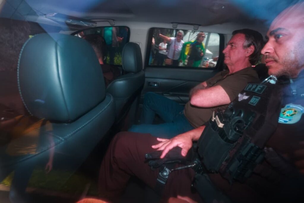 bolsonaro-ja-foi-transferido-e-passa-a-cumprir-pena-na-papudinha