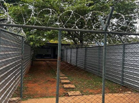 deputado-cita-comida-e-fala-de-“privilegios-que-bolsonaro-tera-na-prisao”.-veja-video