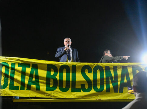 senador-cita-morte-de-preso-do-8/1-na-papuda-e-faz-alerta-sobre-bolsonaro