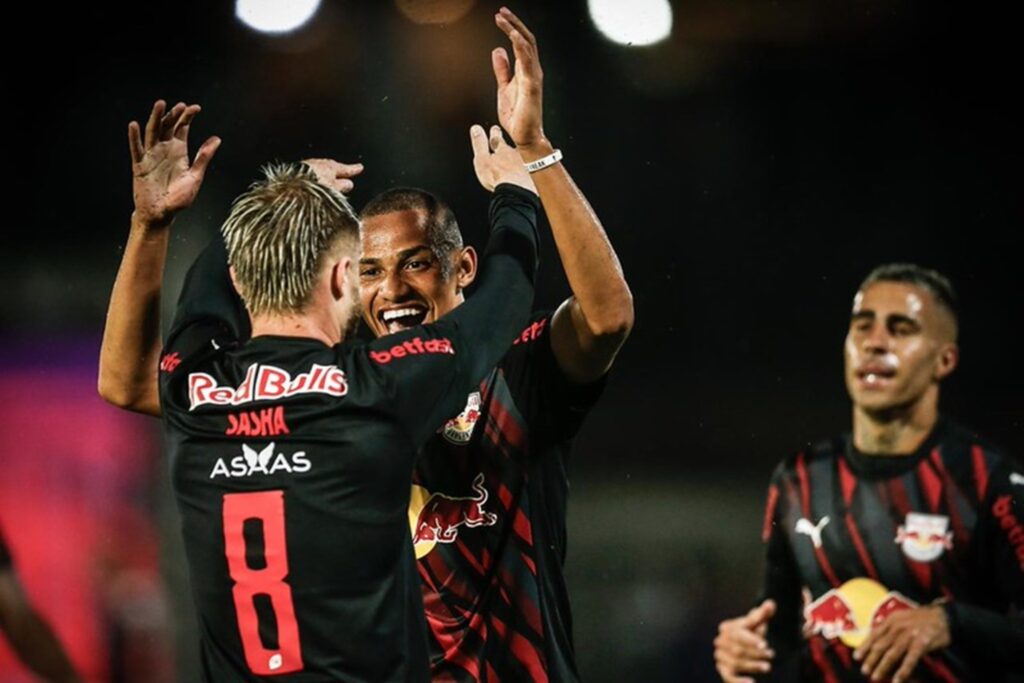 bragantino-vence-corinthians-e-vira-lider-do-campeonato-paulista