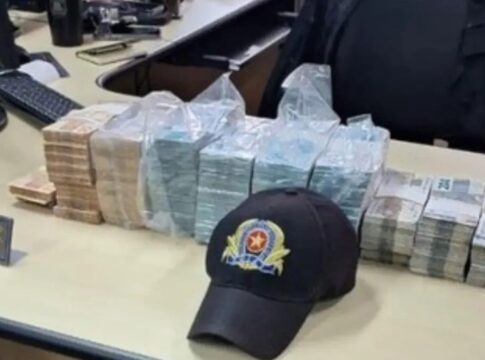 go:-casal-flagrado-com-r$-800-mil-em-cash-diz-que-pagaria-fornecedores