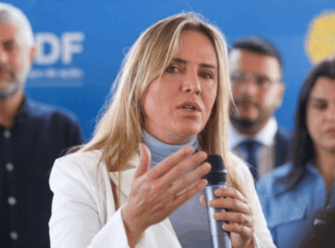 celina-diz-que-papudinha-“amplia-condicao-humanitaria”-de-bolsonaro