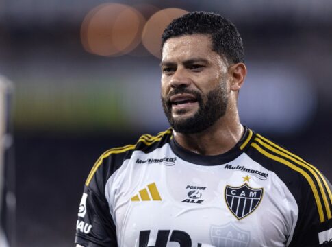 sai-ou-fica?-fluminense-bate-o-martelo-sobre-negociacao-com-hulk