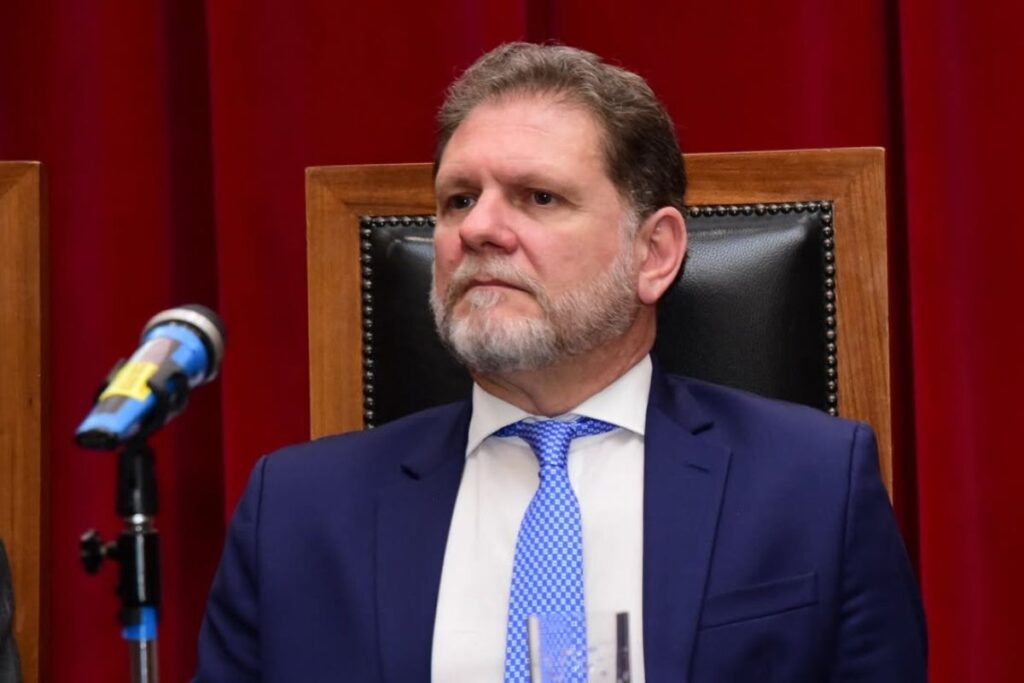 corrupcao:-ex-prefeito-de-campos-do-jordao-e-servidores-sao-condenados