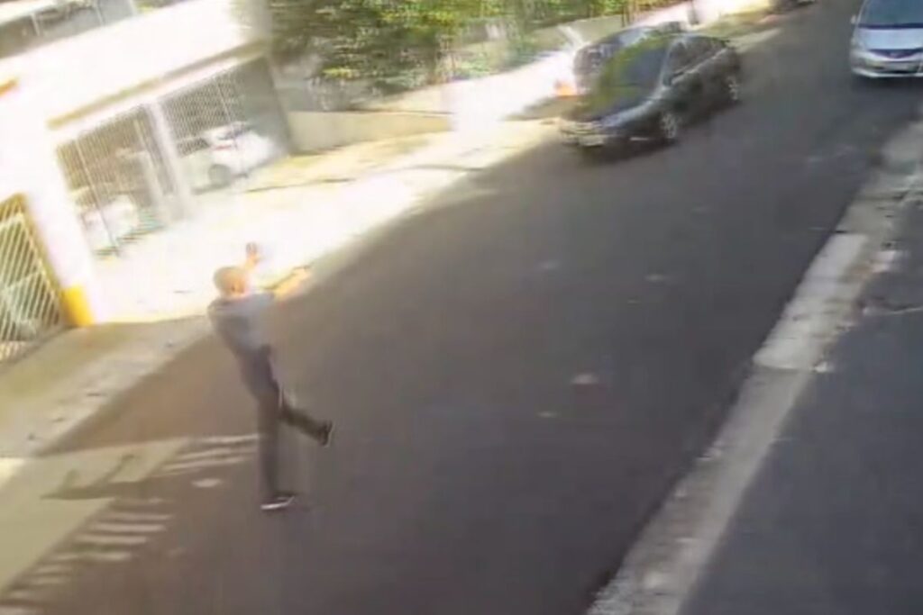 apos-denuncia-do-proprio-pai,-homem-e-preso-por-roubo-em-sao-paulo.-video