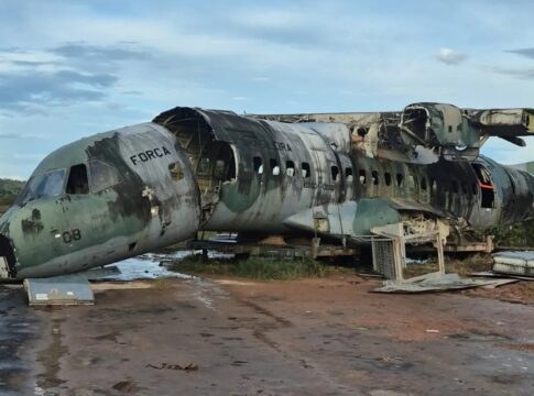 fab-leva-a-leilao-restos-de-aeronave-acidentada-em-2016