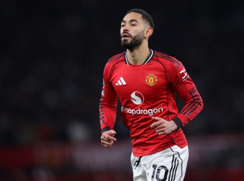 premier-league:-united-vence-classico-de-manchester;-liverpool-empata