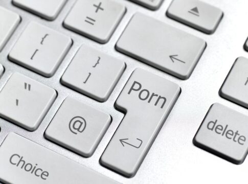 veja-o-que-mulheres-que-assistem-a-porno-mais-buscam-em-sites-adultos