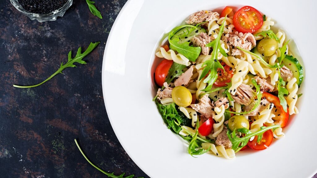 receita-de-salada-de-macarrao-sem-maionese-e-com-peito-de-frango