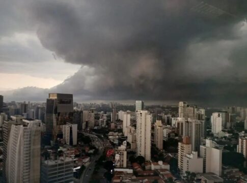 chuvas:-sao-paulo-entra-em-estado-de-atencao-para-alagamentos