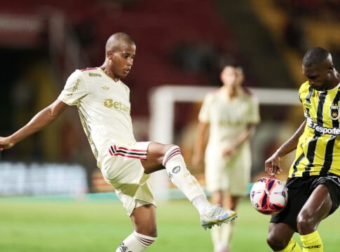 volta-redonda-derrota-flamengo,-que-segue-sem-vencer-em-2025