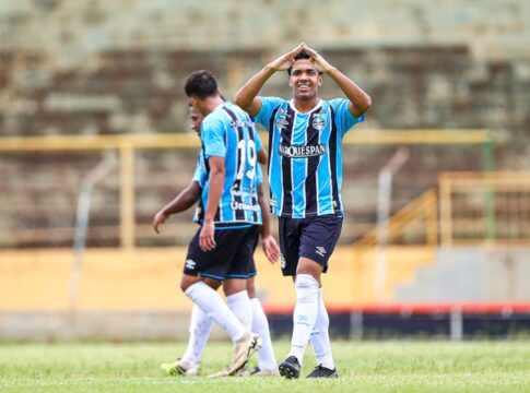 gremio-vence-ceara-e-e-o-primeiro-time-na-semifinal-da-copinha