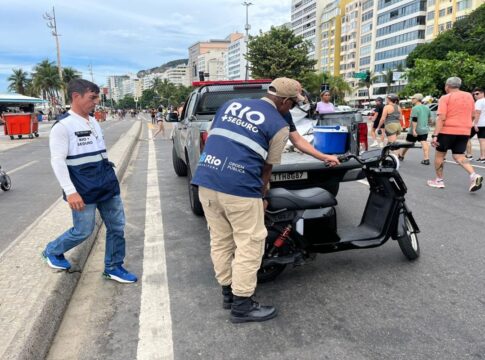 som-alto-e-prisao:-11-toneladas-de-produtos-apreendidos-na-orla-do-rio