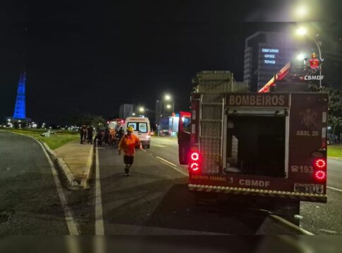 pedestre-e-atropelado-no-eixo-monumental-e-motorista-foge