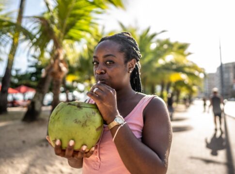 dicas-de-verao:-como-evitar-a-intoxicacao-alimentar-na-praia