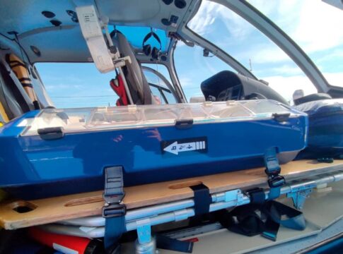 helicoptero-dos-bombeiros-leva-recem-nascida-em-incubadora-pela-1a-vez