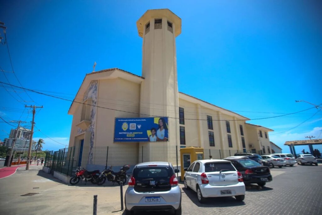 flanelinhas-do-cv:-faccionados-exploram-estacionamento-em-salvador