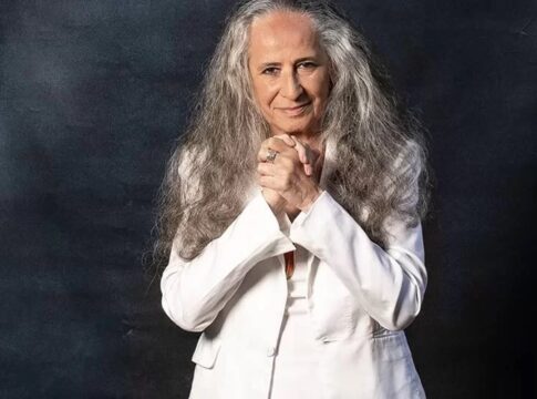 maria-bethania-celebra-60-anos-de-carreira-com-show-vibrante