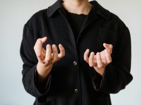 dermatilomania:-medicas-explicam-como-saber-se-voce-tem-o-transtorno