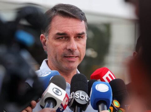 pl-deve-definir-plano-da-pre-campanha-de-flavio-bolsonaro-em-fevereiro