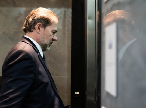 dias-toffoli-precisa-ser-afastado-do-caso-do-banco-master.-e-urgente